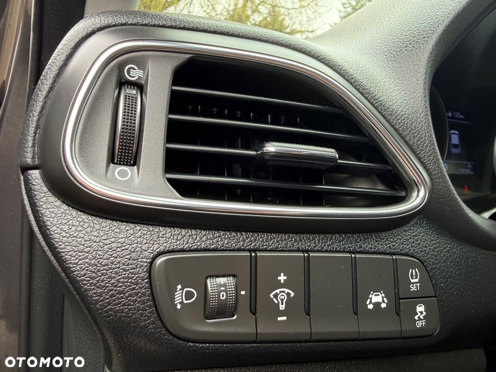 Hyundai i30 1.4 T-GDI DCT Premium - 21