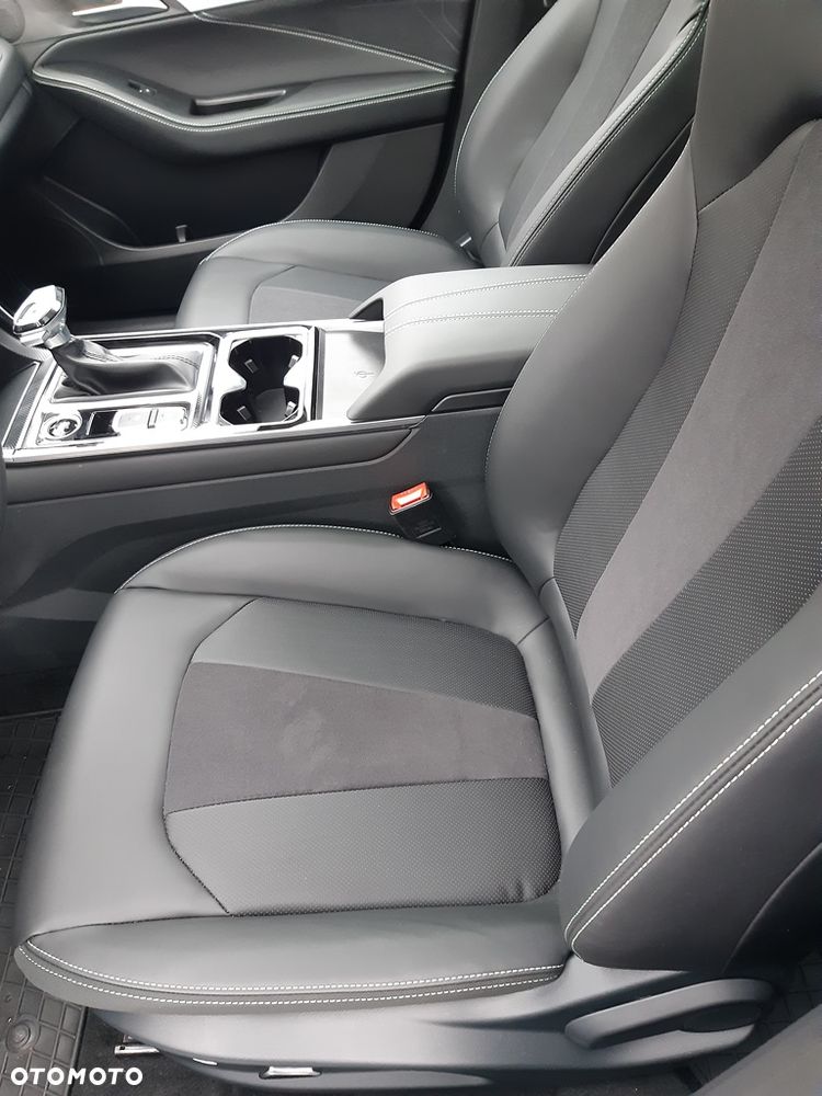 JAC J7 Plus CVT - 10