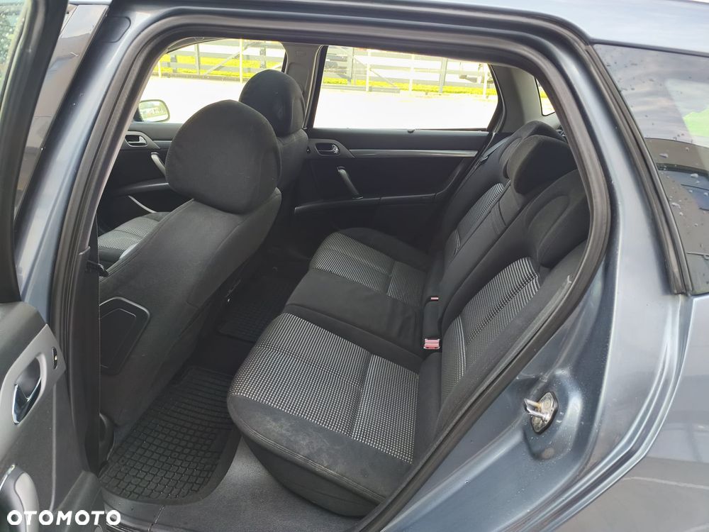 Peugeot 407 - 10