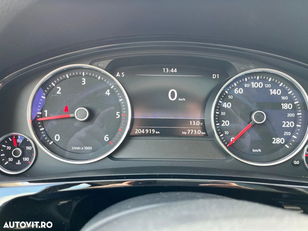 Volkswagen Touareg - 4