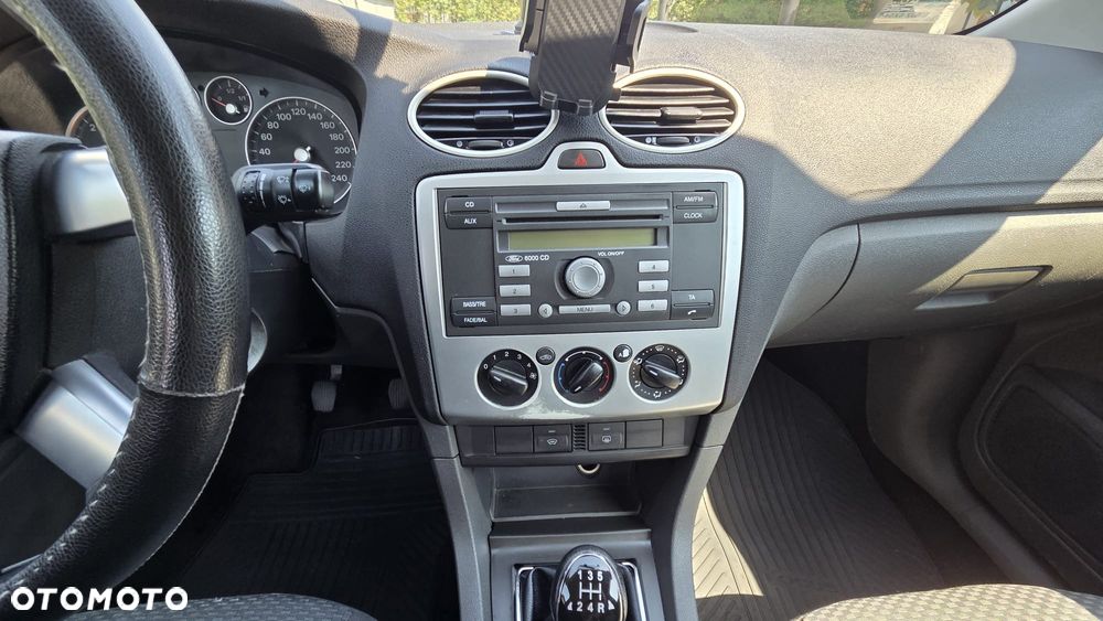 Ford Focus 1.8 TDCi Ambiente - 14