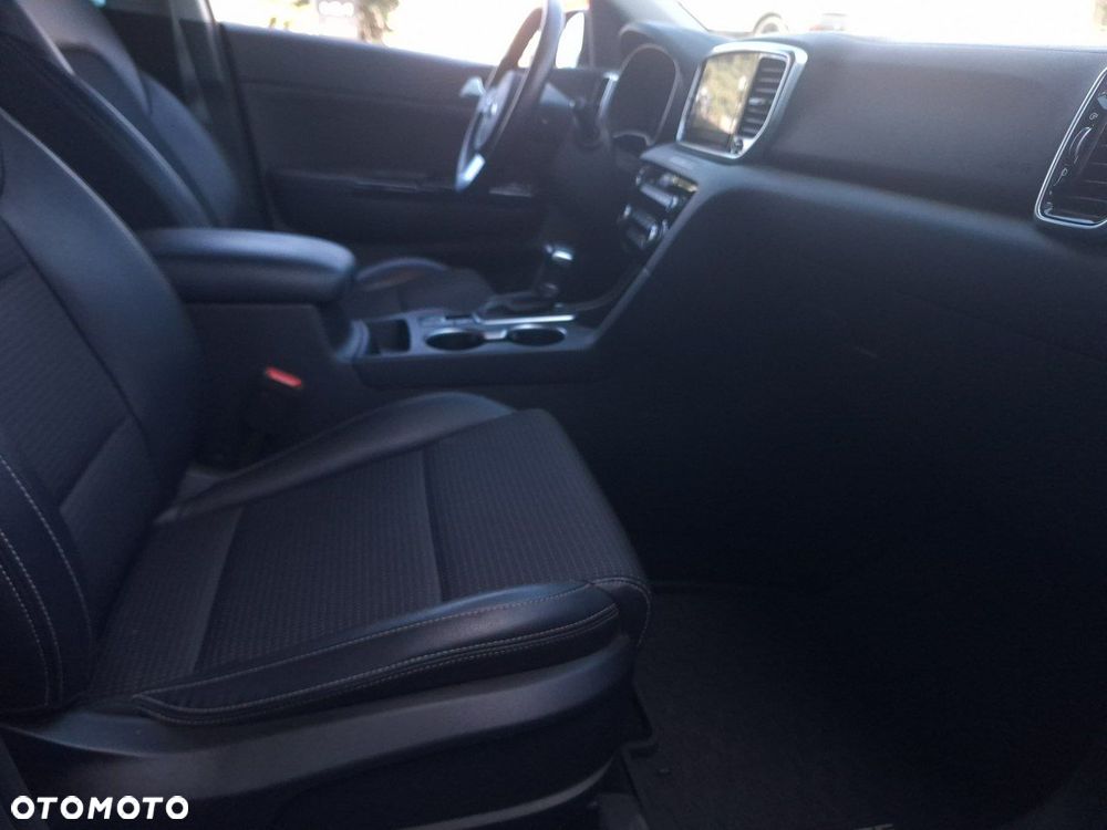 Kia Sportage 1.6 T-GDI Black Edition 2WD DCT - 26