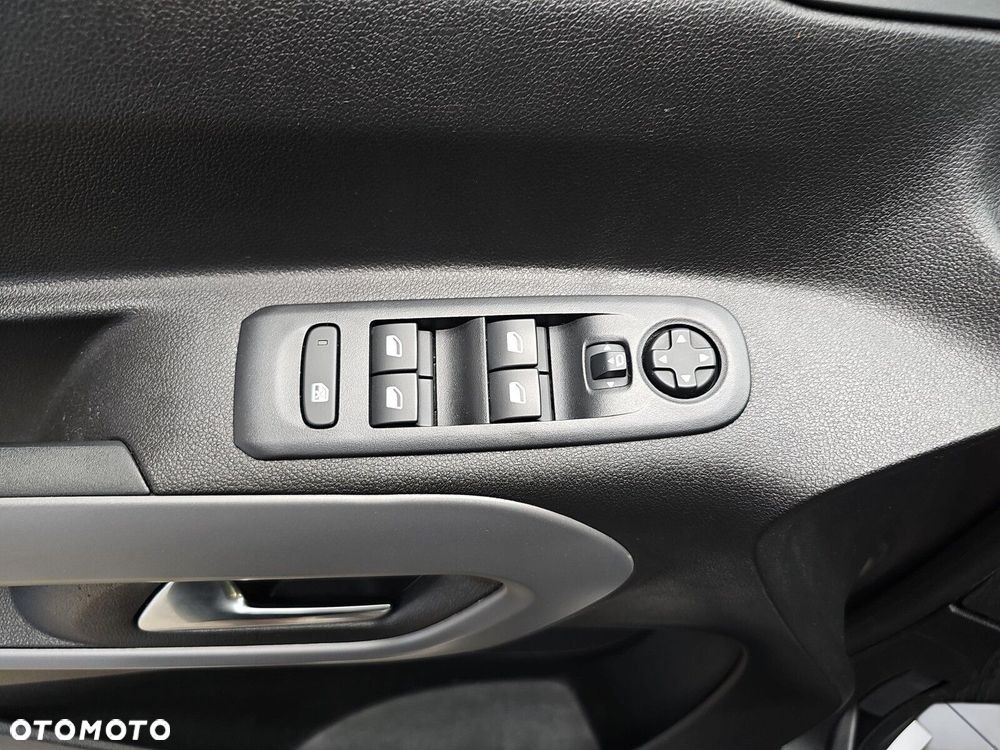 Toyota Proace City Verso Long 1.5 D-4D Business - 11