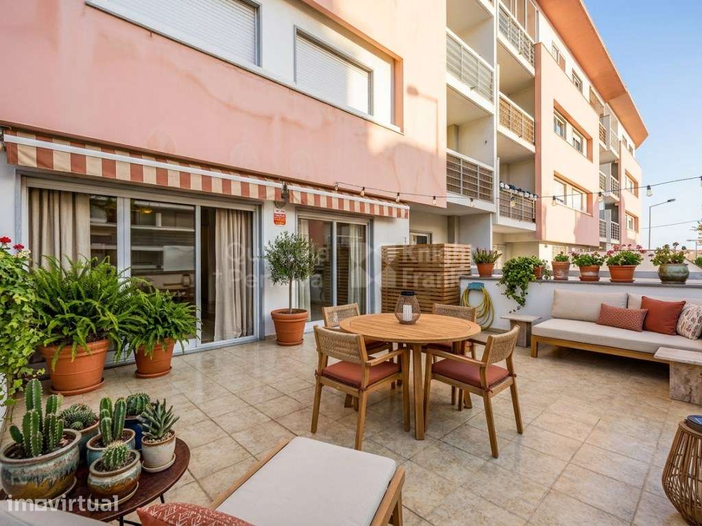 Apartamento T2 com terraço, garagem e arrecadação em Cascais - Grande imagem: 5/28