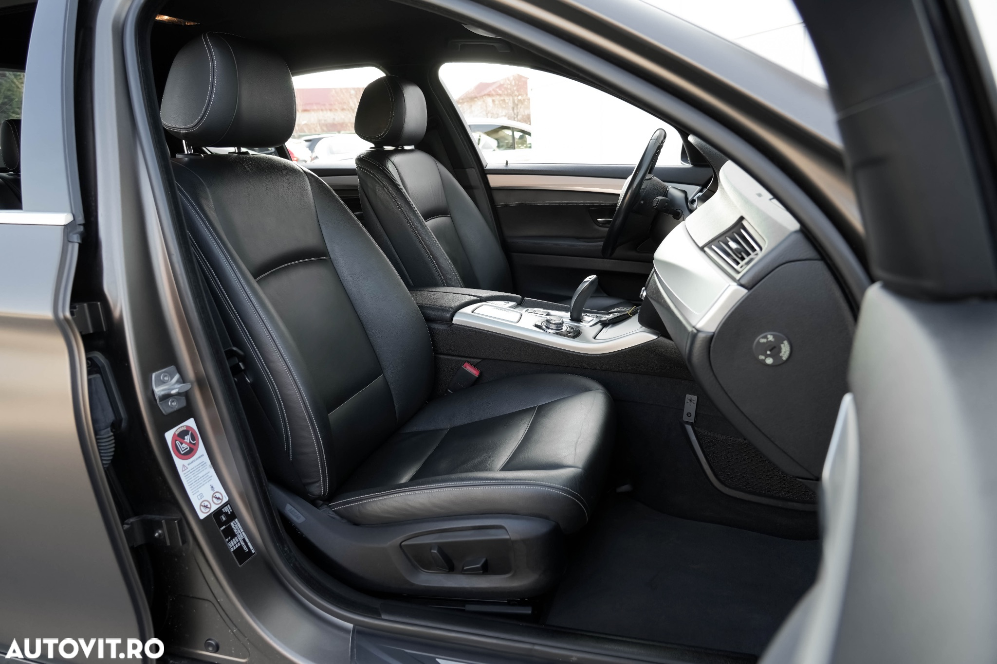 BMW Seria 5 520d Aut. Sport Line - 8