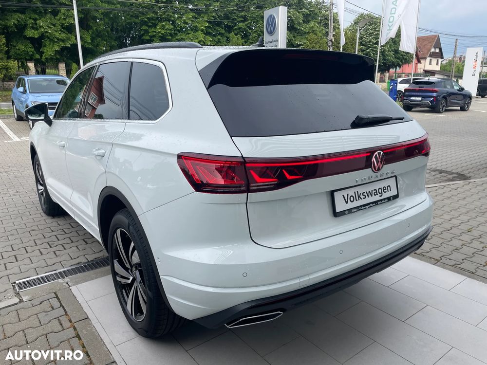 Volkswagen Touareg V6 TDI 4MOTION Elegance - 6