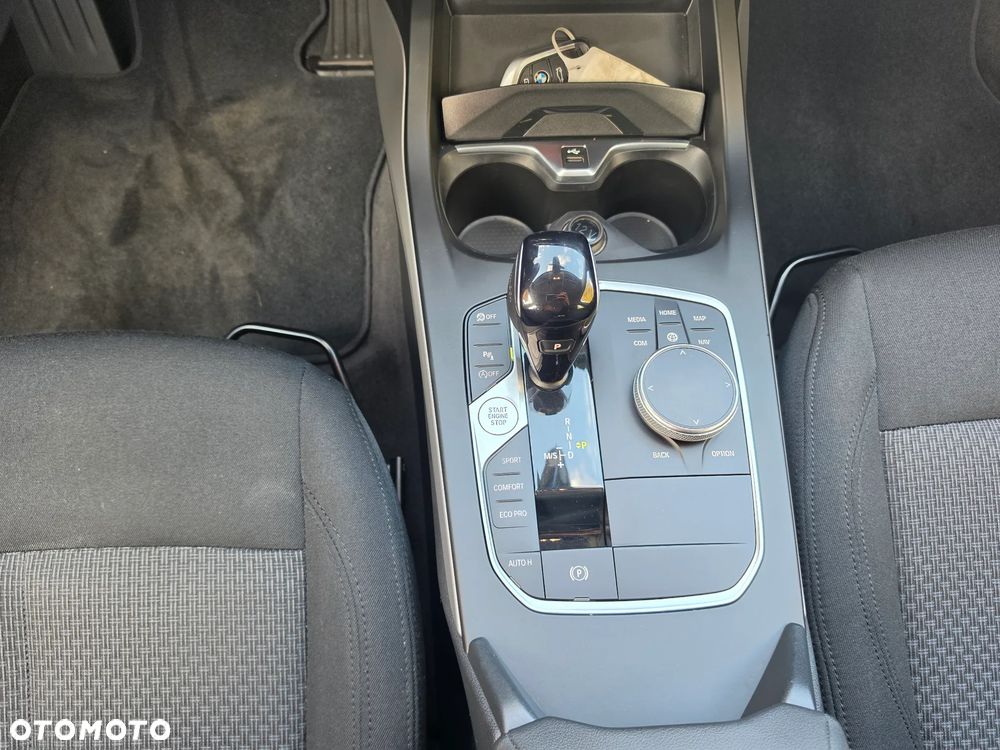 BMW Seria 1 118i Advantage - 19