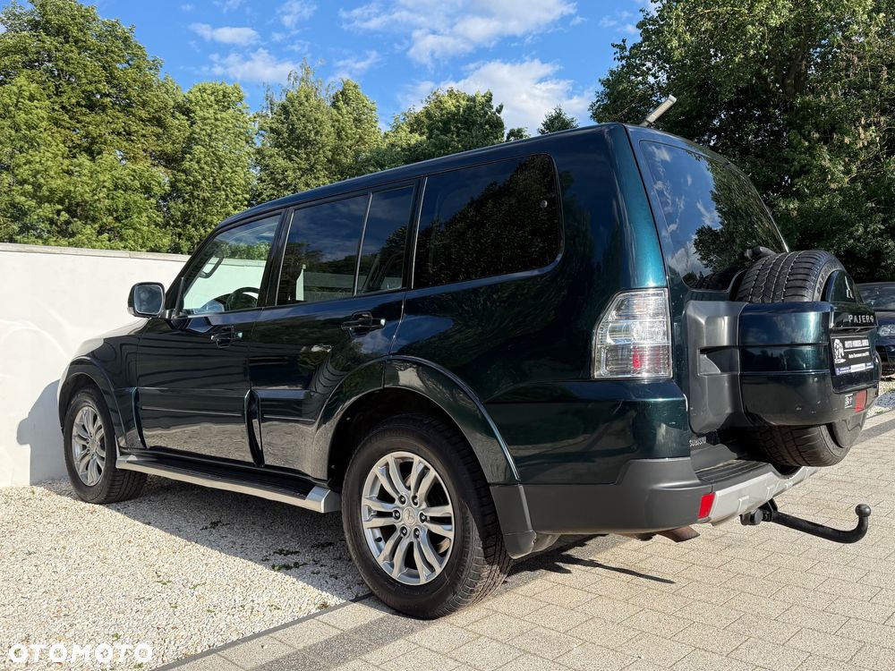 Mitsubishi Pajero 3.2 DI-D Automatik Limited Edition - 12