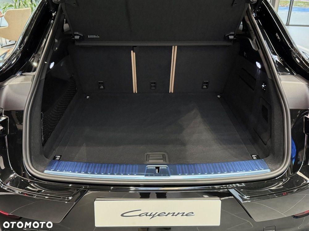 Porsche Cayenne - 35