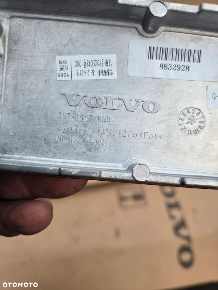 Listwa Blenda Osłona dekoracyjna deski rozdzielczej konsoli Volvo S80 II V70 III XC-70 II 307941457 - 8