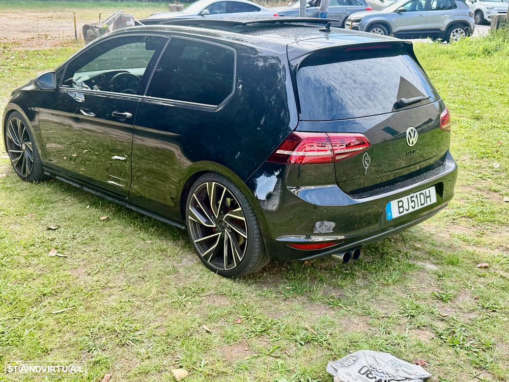 VW Golf 2.0 TDI GTD DSG - 23