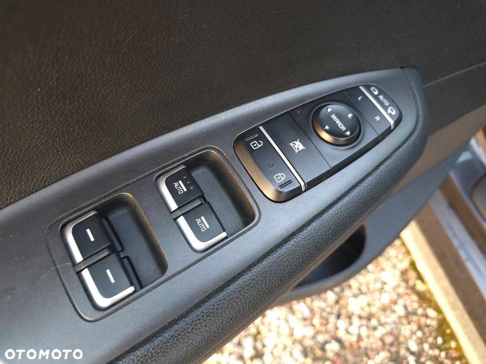 Kia Optima 2.0 M - 18