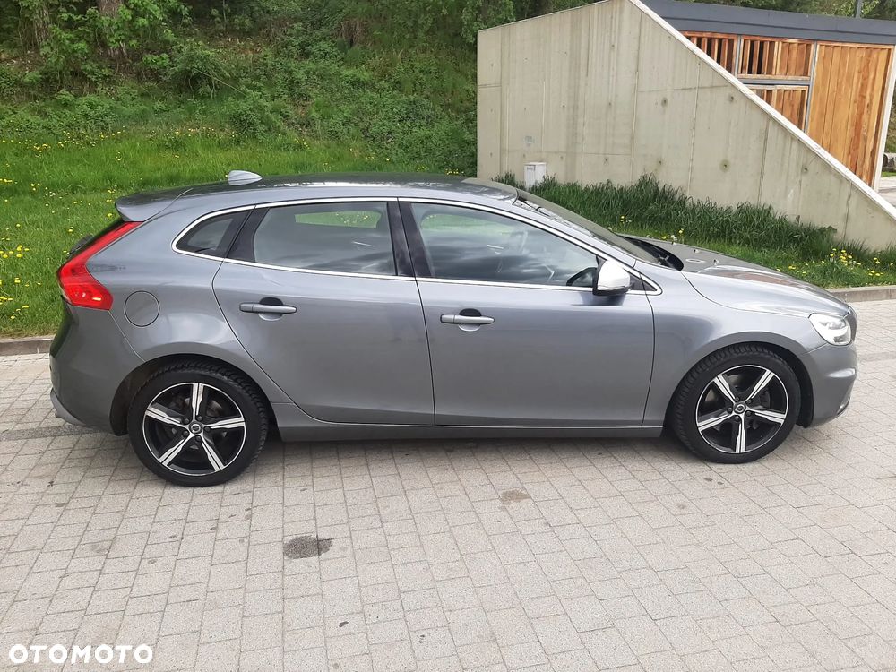 Volvo V40 D3 Geartronic RDesign - 5