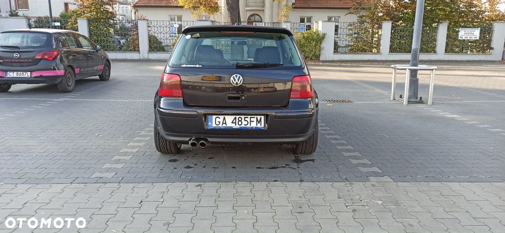 Volkswagen Golf IV 2.8 V6 4Mot - 2