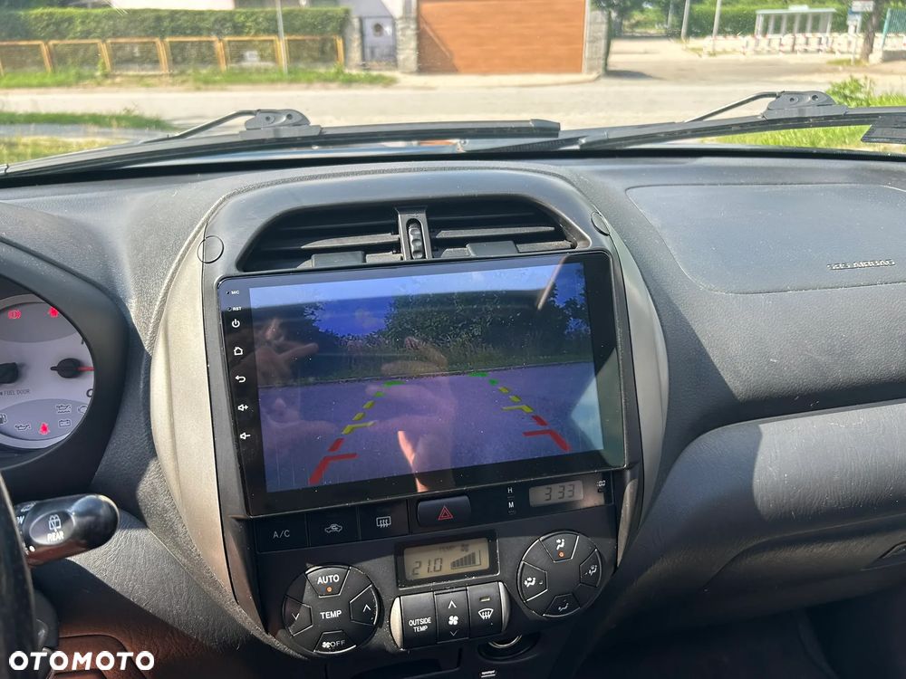 Toyota RAV4 2.0 D-4D 4x4 - 26