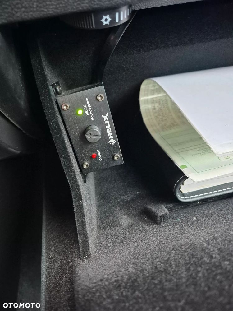 Volkswagen Passat 2.0 TDI SCR (BlueMotion Technology) DSG Highline - 37