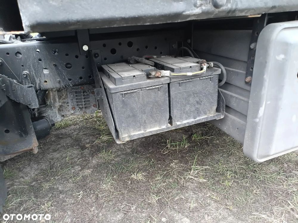 Isuzu R7735 - 8