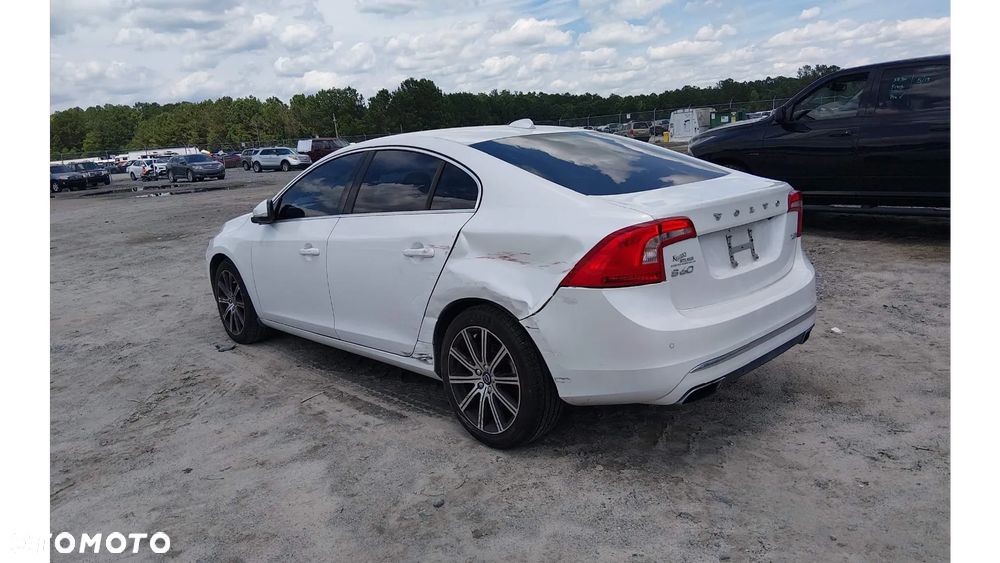 Volvo S60 T5 Drive-E Summum - 2