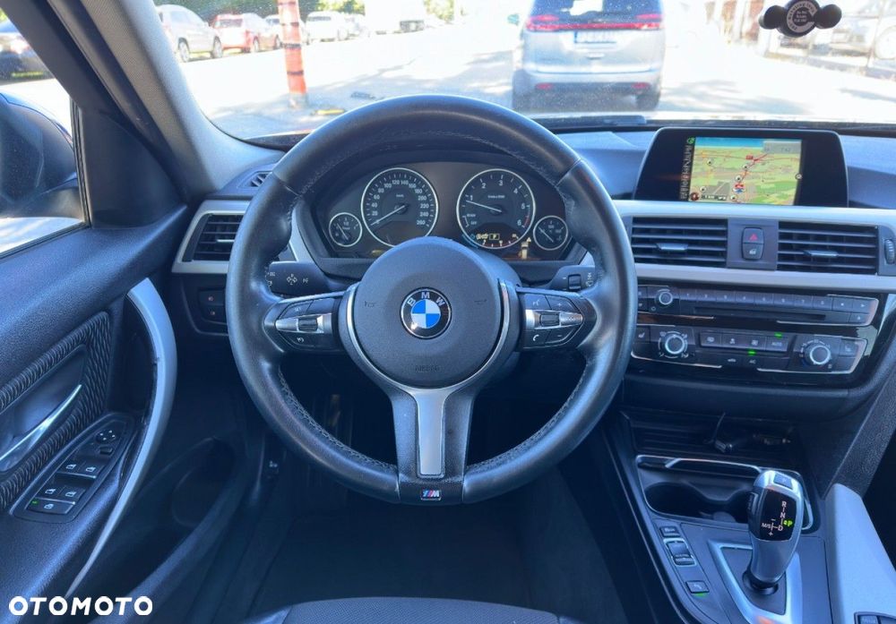 BMW Seria 3 - 12