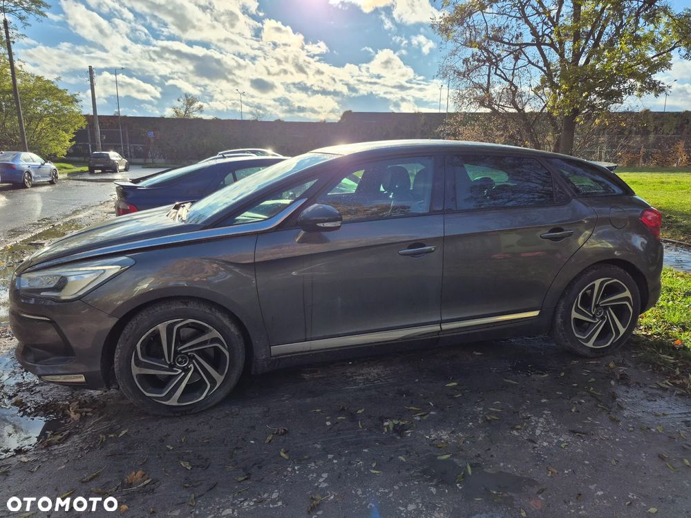 Citroën DS5 2.0 BlueHDi SoChic EAT6 - 2