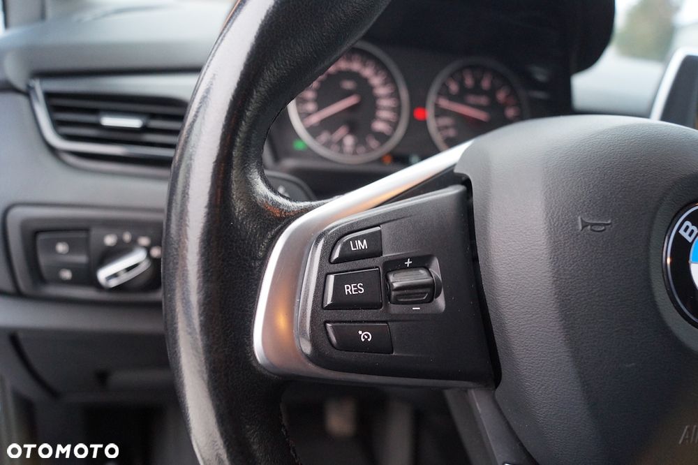 BMW Seria 2 218i Advantage - 11