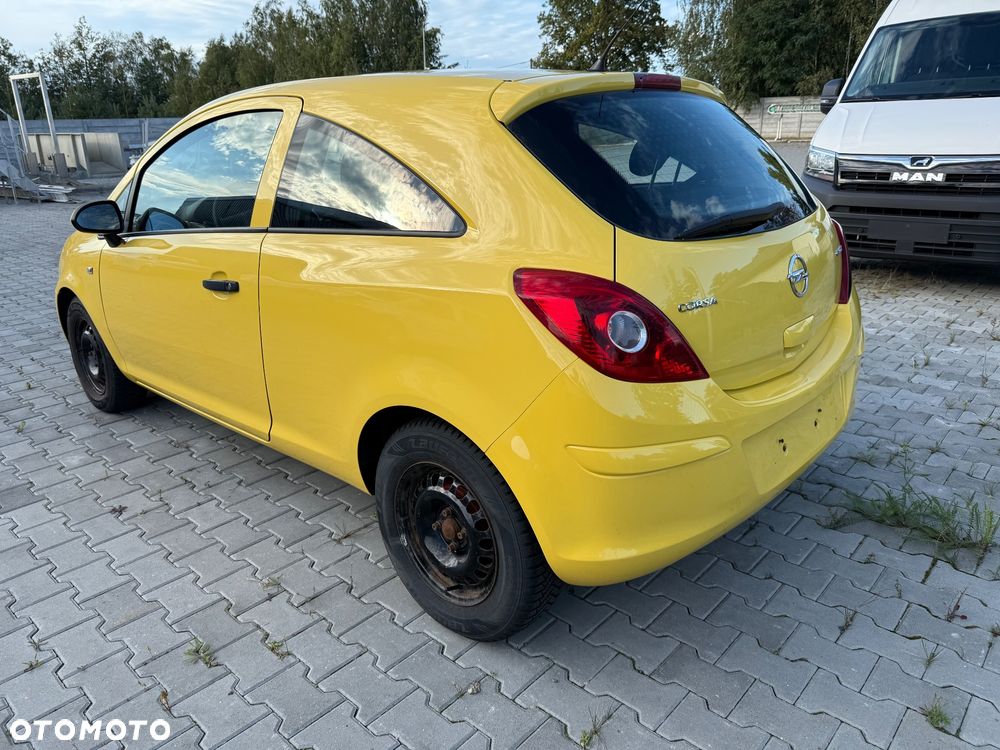 Opel Corsa - 4