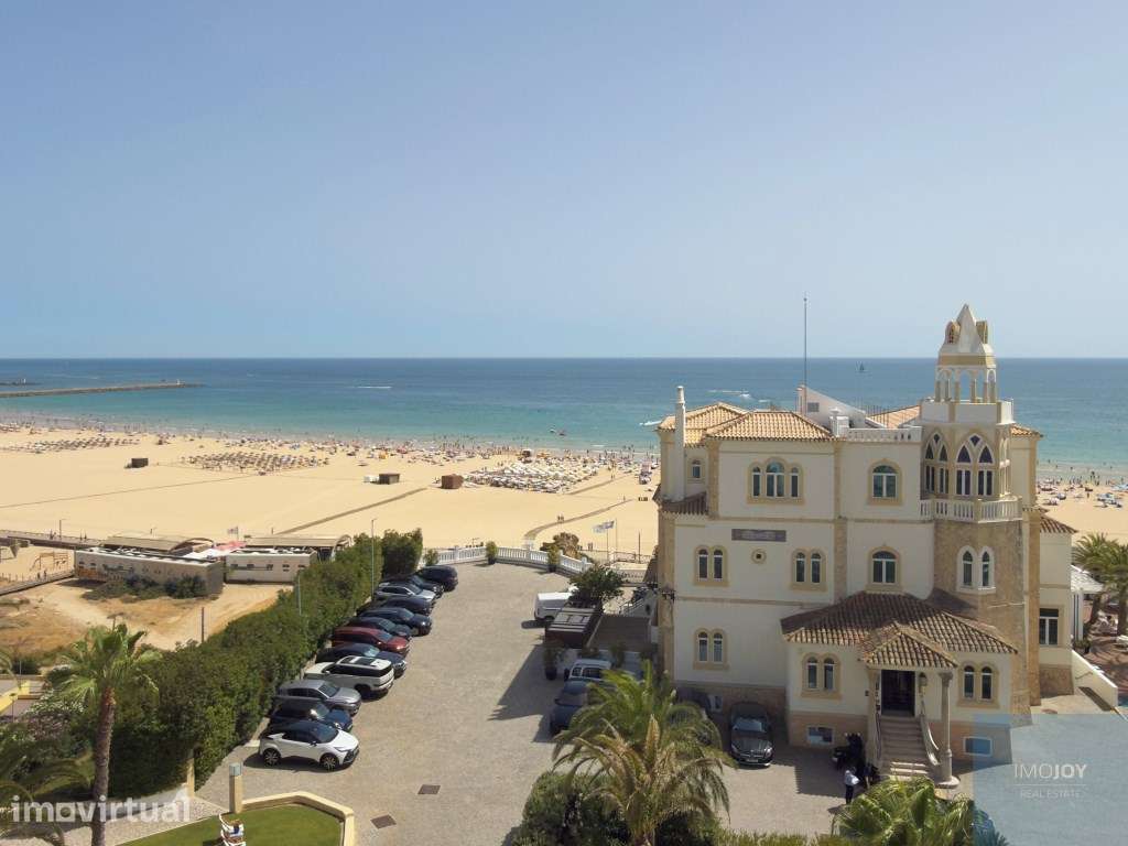 Apartamento T2 com vista Mar na Praia da Rocha - Grande imagem: 2/24