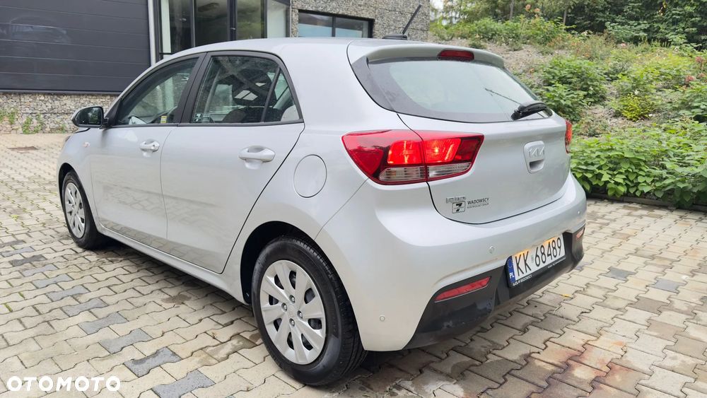 Kia Rio - 3