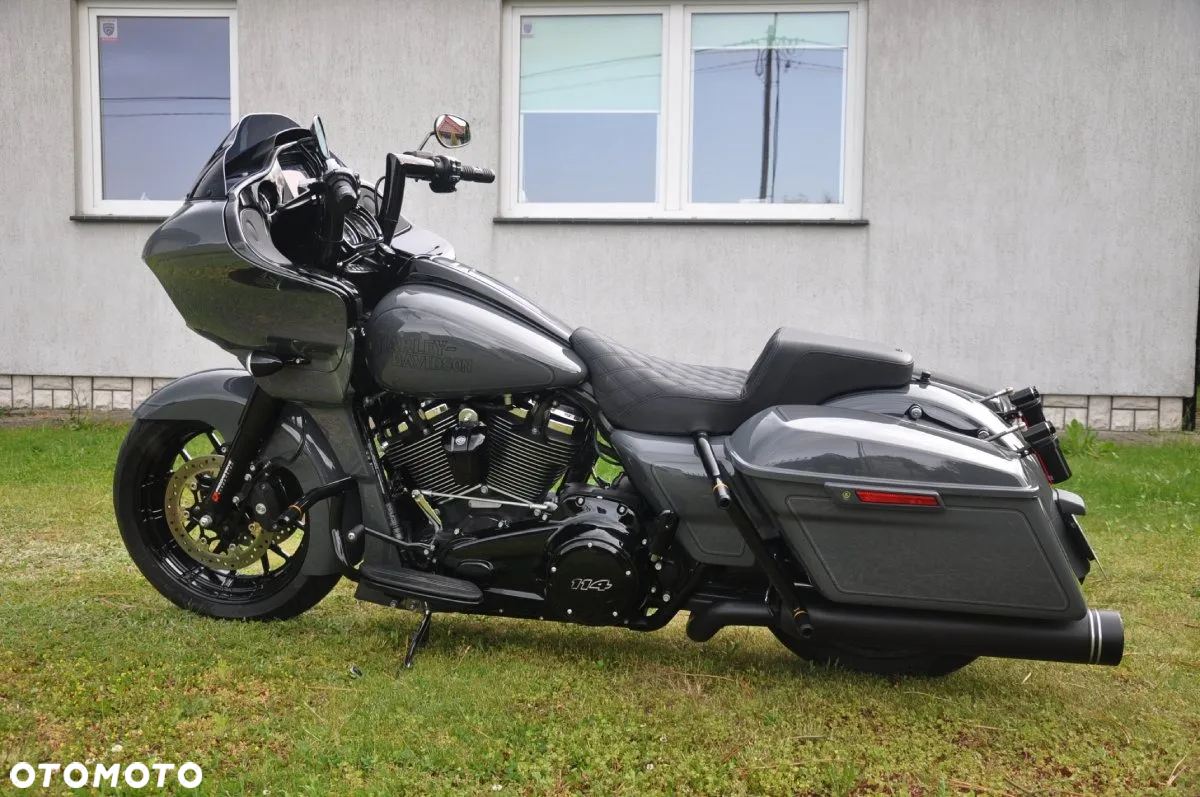 Harley-Davidson Touring Road Glide - 8