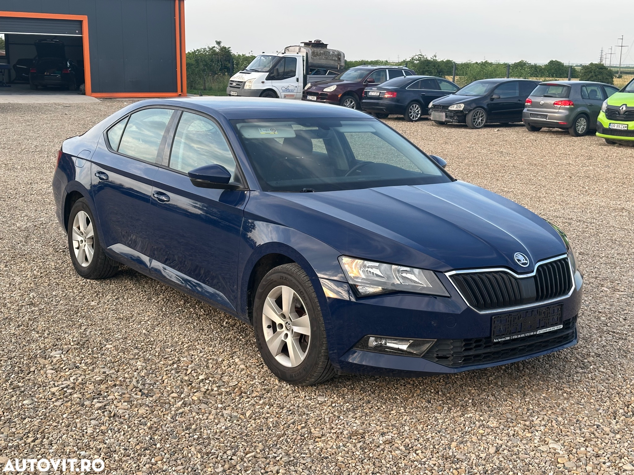 Skoda Superb 2.0 TDI Active - 2
