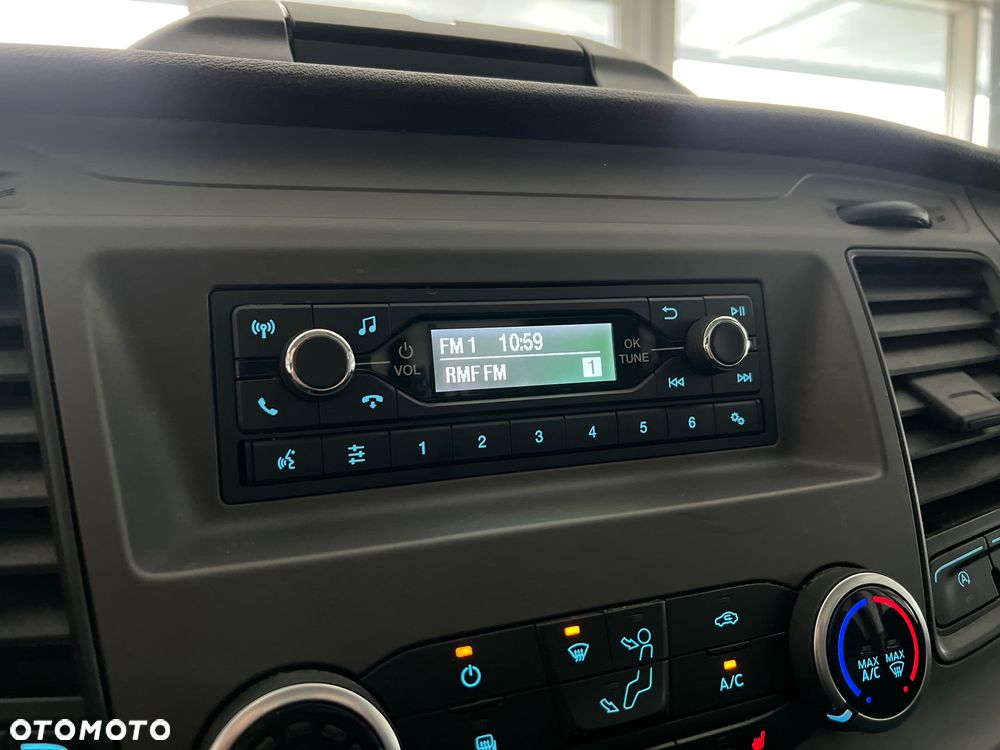 Ford Transit Custom - 32