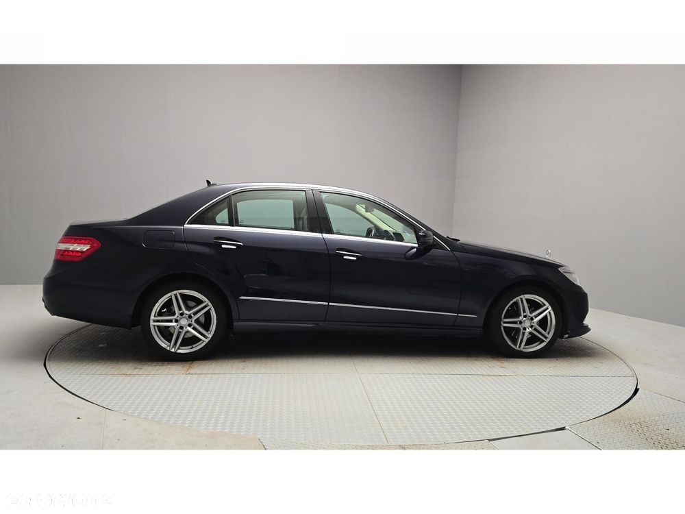 Mercedes-Benz Klasa E - 6