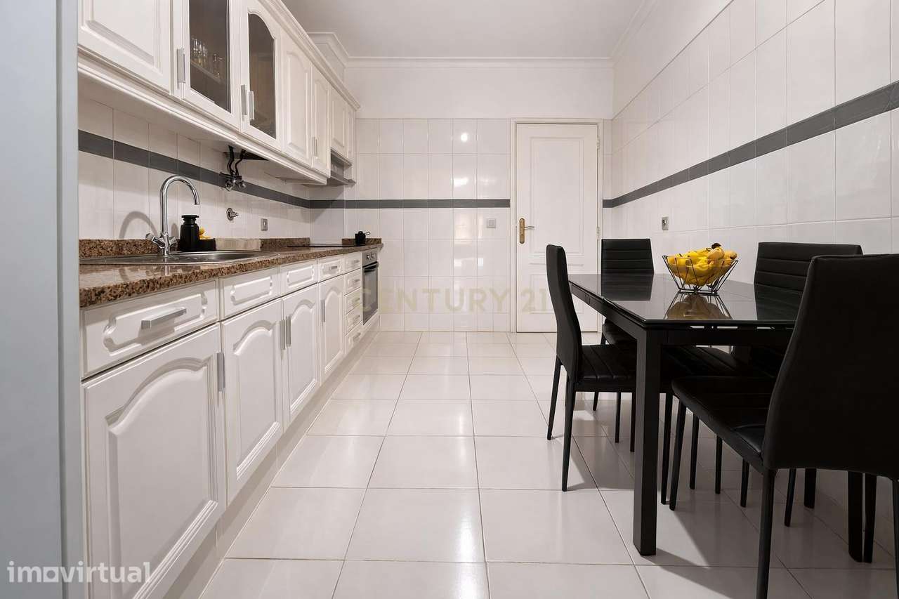 Apartamento T2 em Quinta do Conde, a 5 min Estação comboio da Fertagus - Grande imagem: 2/10