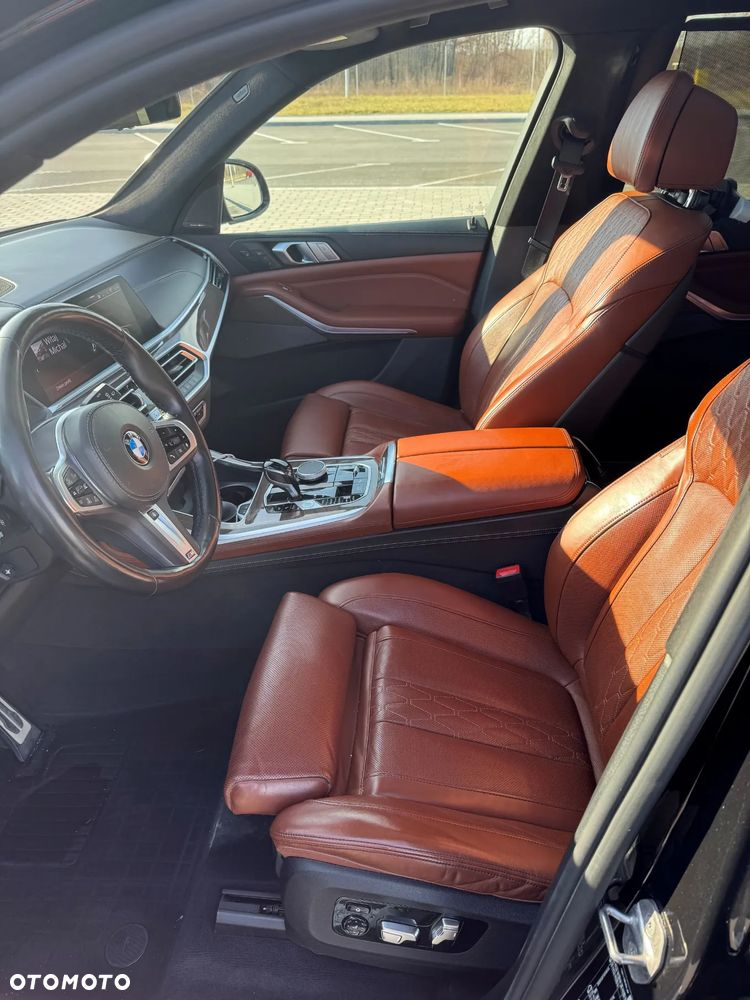 BMW X7 M50i sport - 13