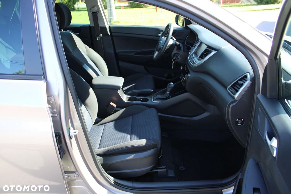 Hyundai Tucson 1.7 CRDI BlueDrive Comfort 2WD DCT - 26