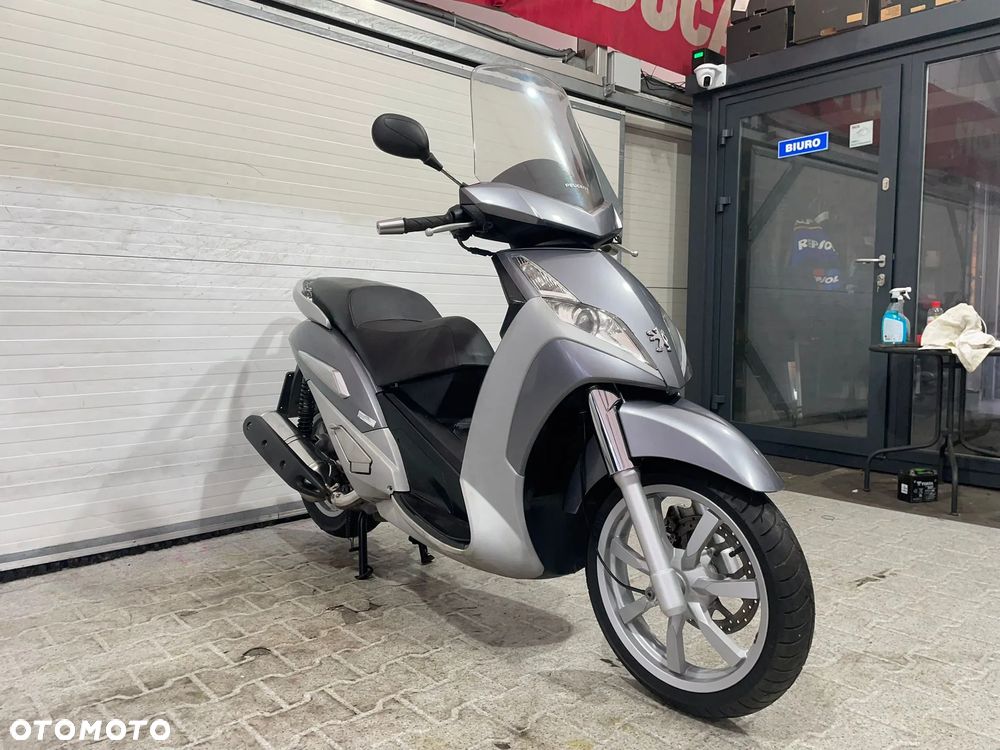 Peugeot Geopolis - 9