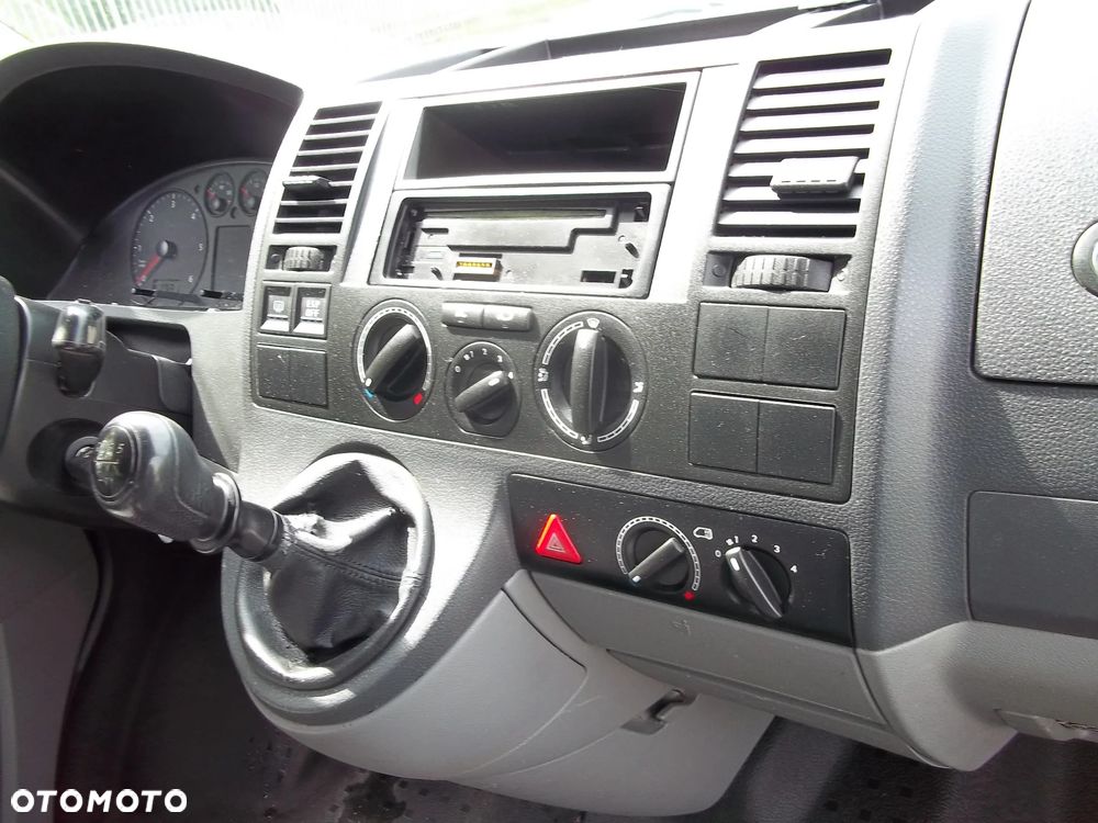 Volkswagen Caravelle GL - 6