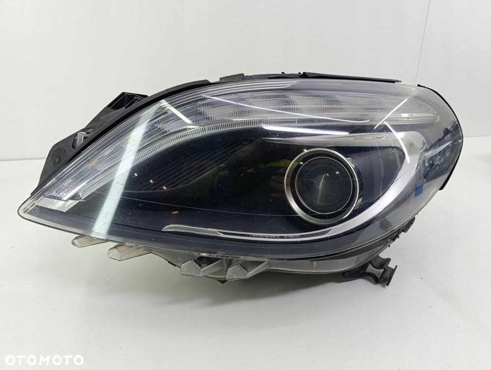 mercedes w246 lewa przednia lampa kompletna a2468207361