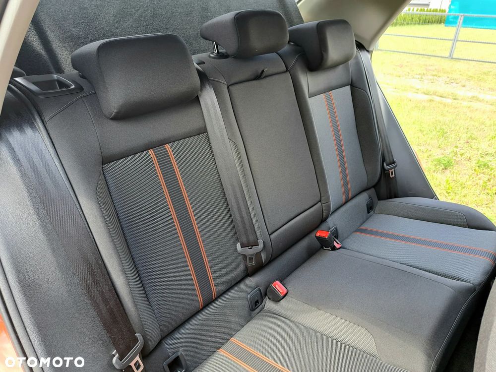 Volkswagen T-Roc 1.5 TSI ACT OPF Style - 12