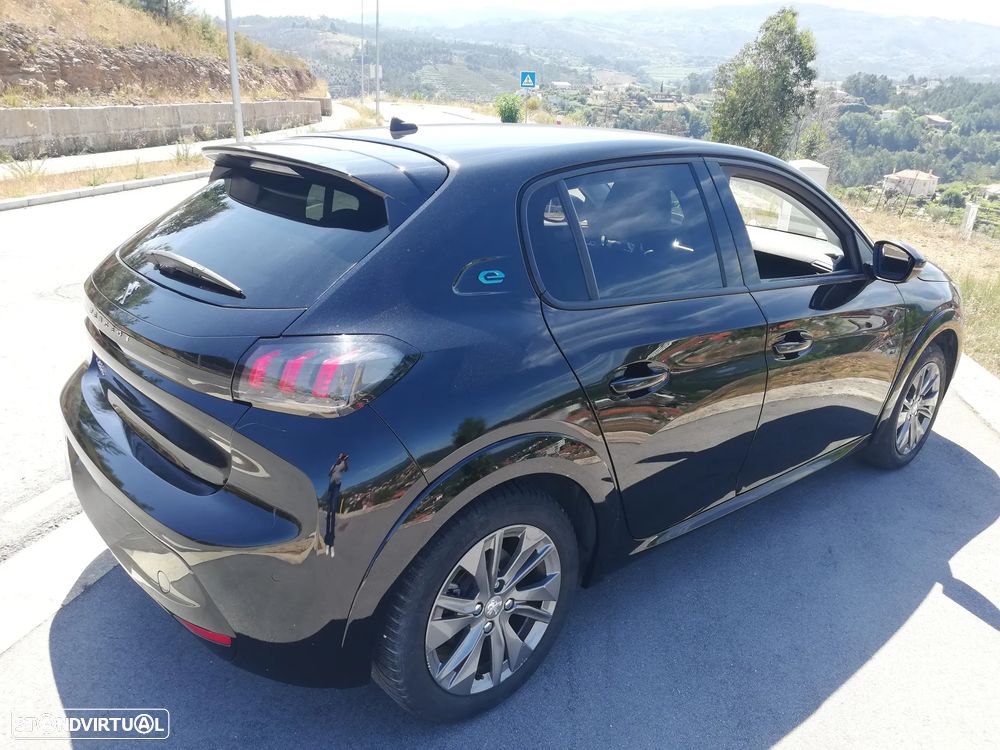 Peugeot e-208 Allure Pack - 6