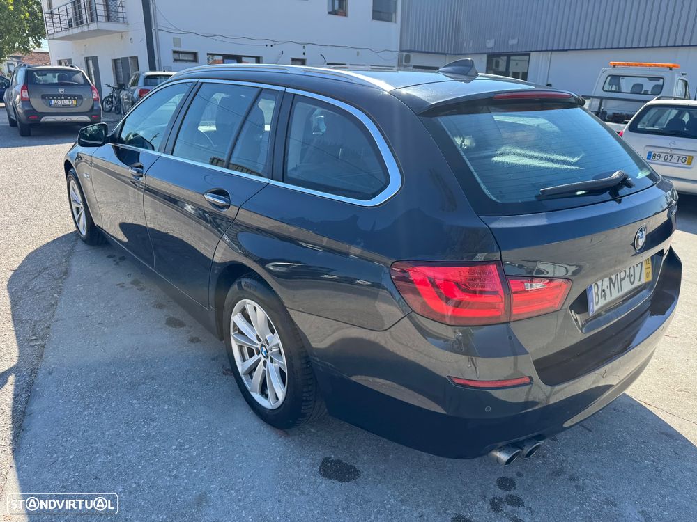 BMW 525 d Exclusive Auto - 3