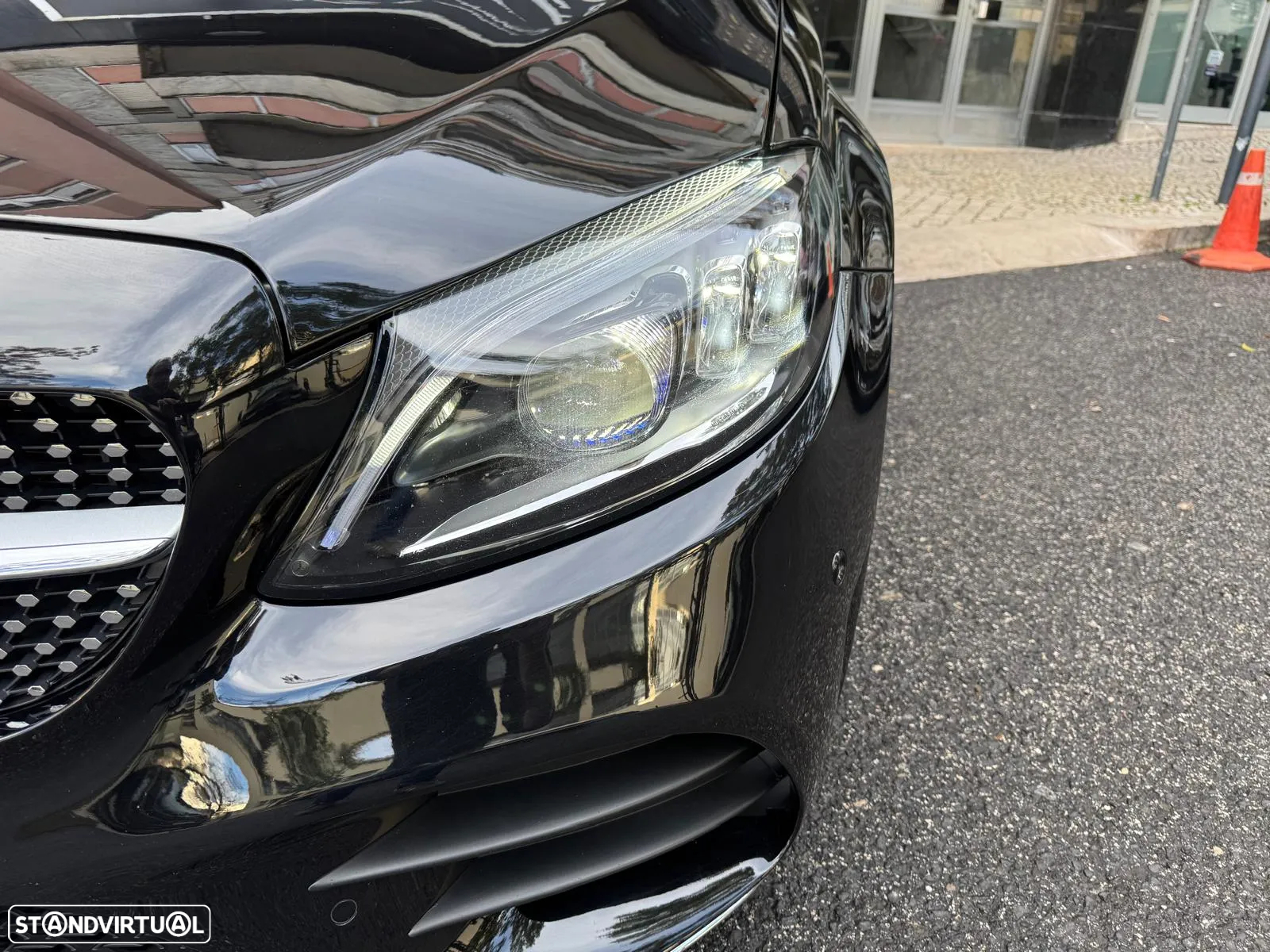 Mercedes-Benz C 180 Coupe 7G-TRONIC AMG Line - 29