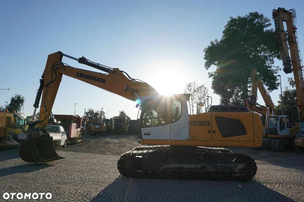 Liebherr R 936, Większy zasięg - 6