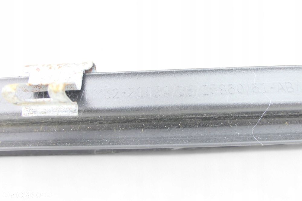 Wewnętrzna Uszczelka Szyby Prawy Tył LAND ROVER DISCOVERY V HY32-21434 - 8