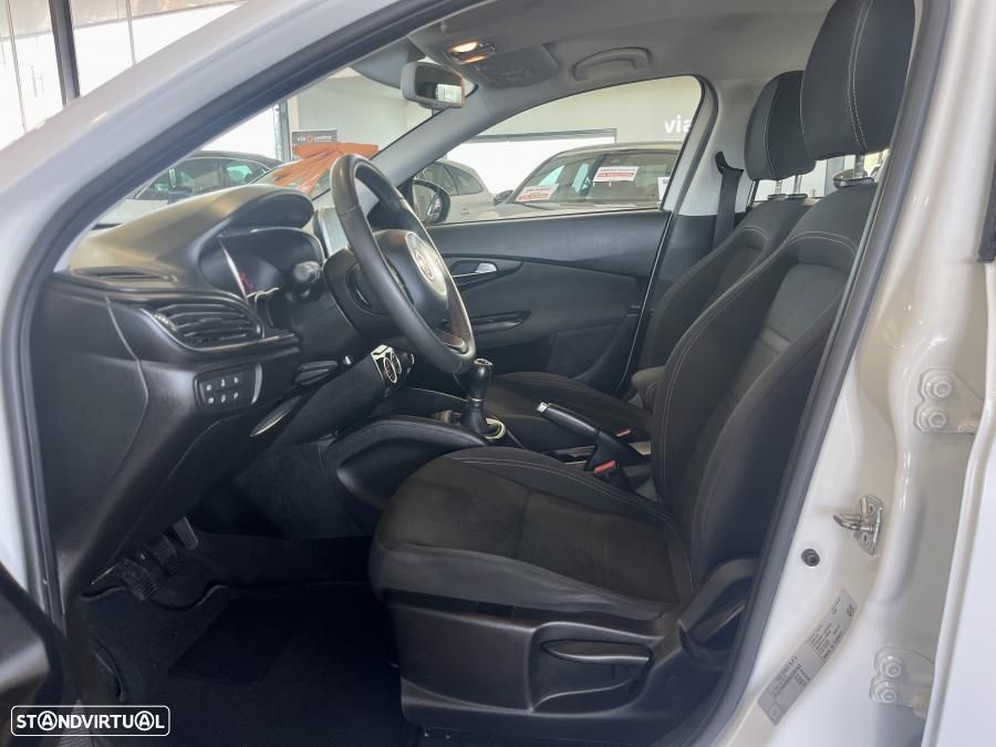 Fiat Tipo Station Wagon 1.3 M-Jet Lounge - 8