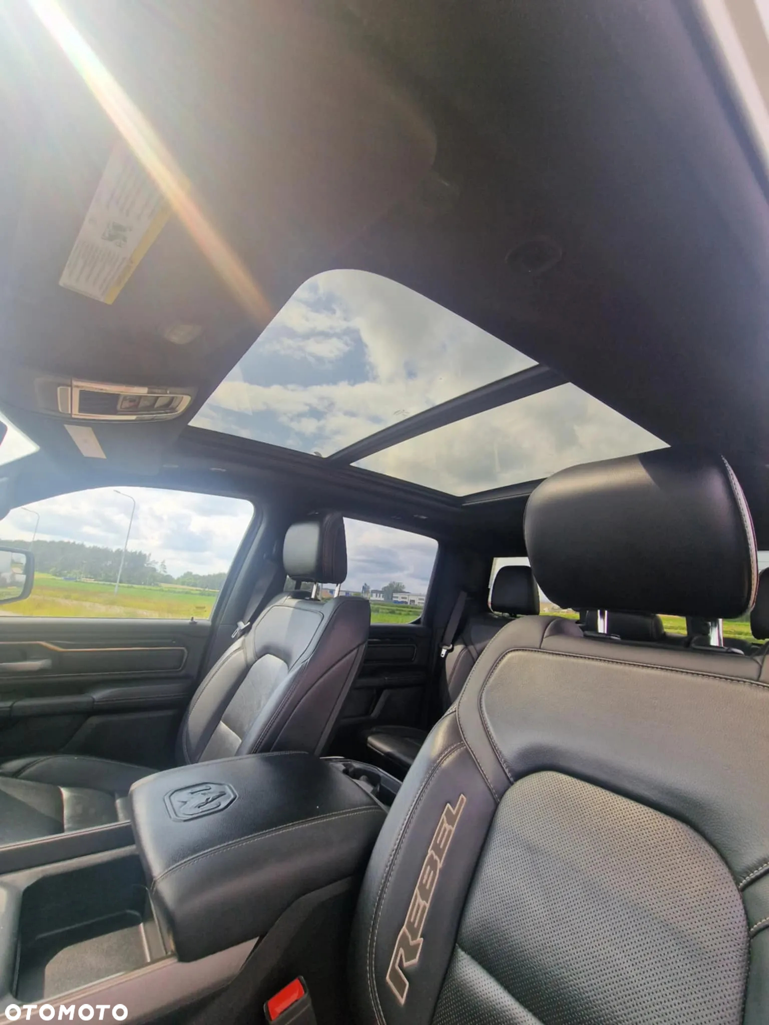 Dodge RAM 1500 5.7 4x4 - 5