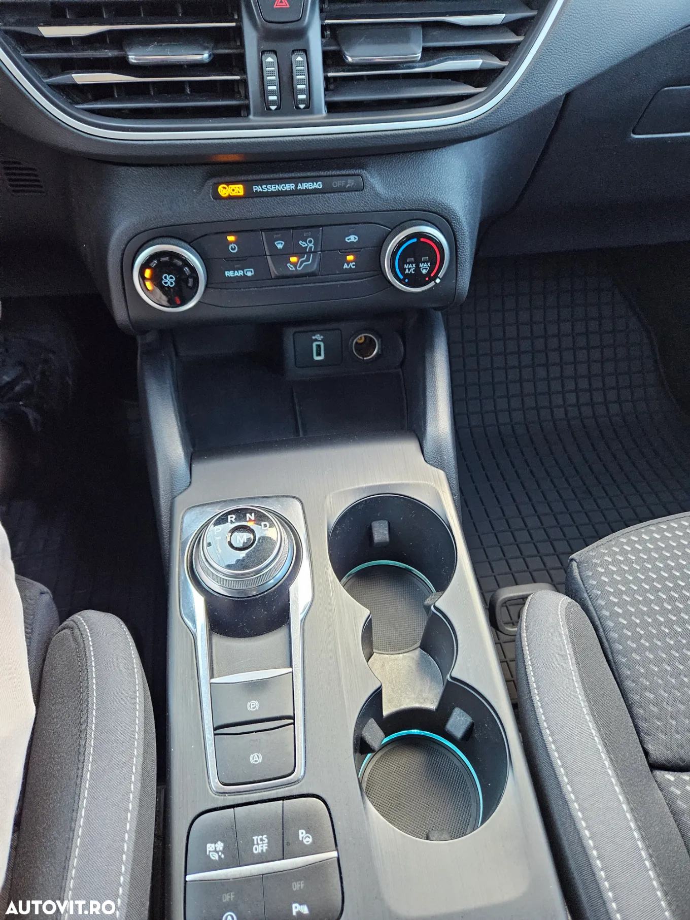 Ford Focus - 12
