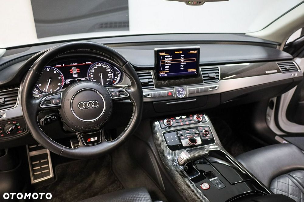 Audi S8 - 16