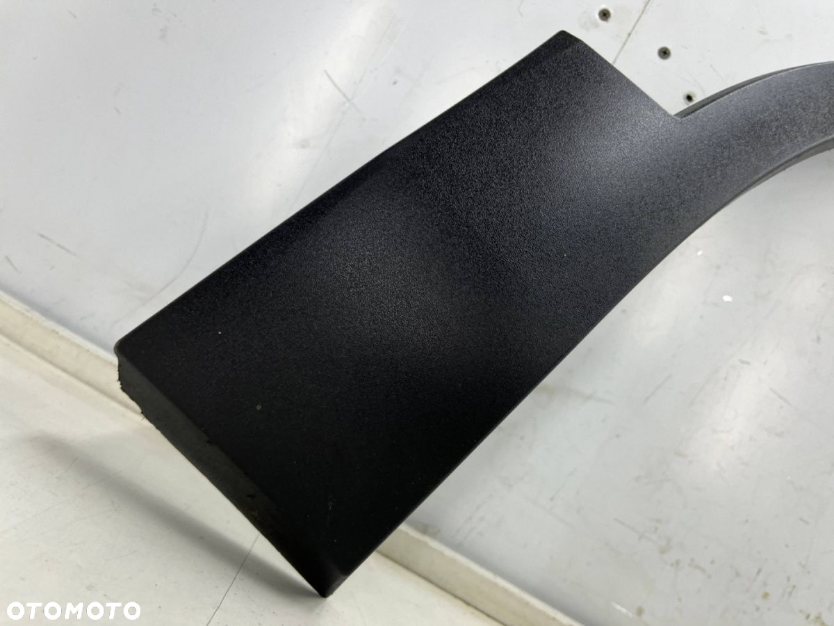 Listwa Volvo XC40 17r.- prawy przedni rant nadkola błotnika nakładka prawy przód 31448345 - 2