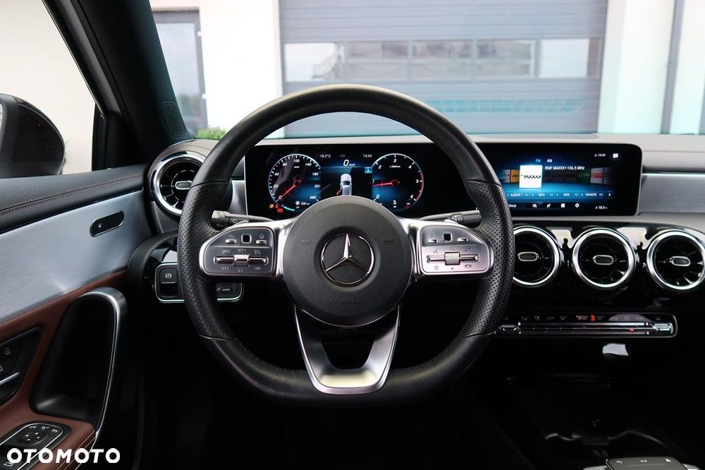 Mercedes-Benz Klasa A 200 d 8G-DCT - 26